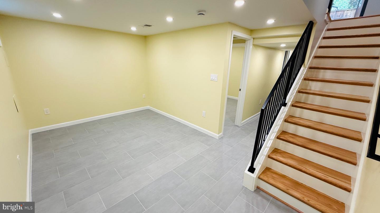 709 ADRIAN ST SE, WASHINGTON, District Of Columbia 20019, 4 Bedrooms Bedrooms, ,2 BathroomsBathrooms,Residential,For sale,709 ADRIAN ST SE,DCDC2232866 MLS # DCDC2232866