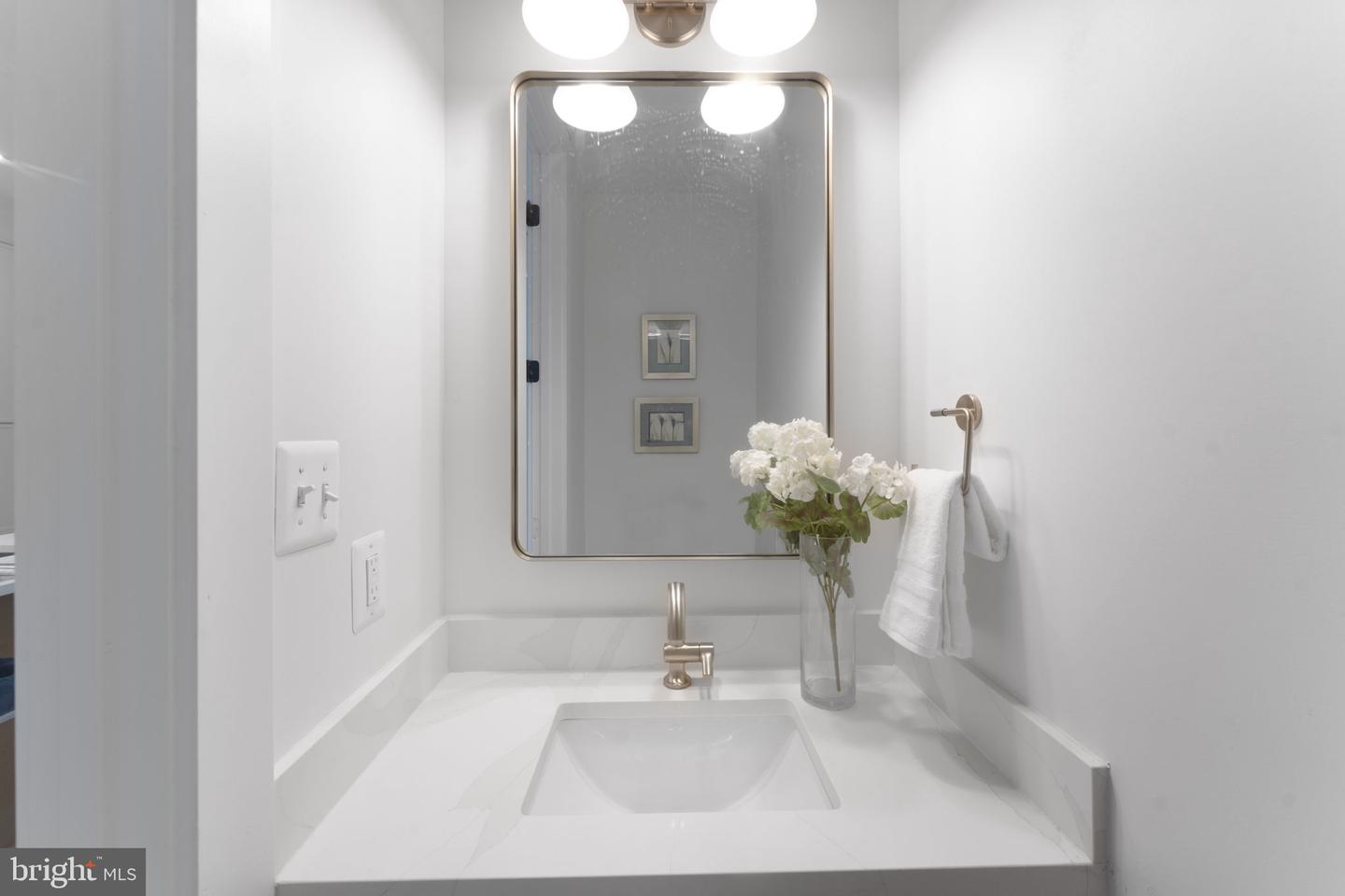 602 U ST NW, WASHINGTON, District Of Columbia 20001, 4 Bedrooms Bedrooms, ,3 BathroomsBathrooms,Residential,For sale,602 U ST NW,DCDC2232888 MLS # DCDC2232888 602 U ST NW, WASHINGTON, District Of Columbia 20001, 4 Bedrooms Bedrooms, ,3 BathroomsBathrooms,Residential,For sale,602 U ST NW,DCDC2232888 MLS # DCDC2232888