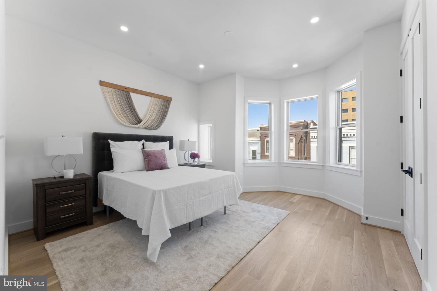 602 U ST NW, WASHINGTON, District Of Columbia 20001, 4 Bedrooms Bedrooms, ,3 BathroomsBathrooms,Residential,For sale,602 U ST NW,DCDC2232888 MLS # DCDC2232888 602 U ST NW, WASHINGTON, District Of Columbia 20001, 4 Bedrooms Bedrooms, ,3 BathroomsBathrooms,Residential,For sale,602 U ST NW,DCDC2232888 MLS # DCDC2232888