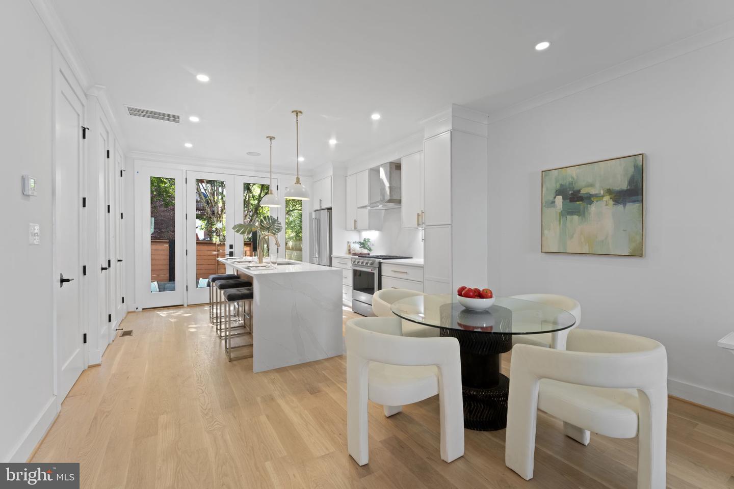 602 U ST NW, WASHINGTON, District Of Columbia 20001, 4 Bedrooms Bedrooms, ,3 BathroomsBathrooms,Residential,For sale,602 U ST NW,DCDC2232888 MLS # DCDC2232888 602 U ST NW, WASHINGTON, District Of Columbia 20001, 4 Bedrooms Bedrooms, ,3 BathroomsBathrooms,Residential,For sale,602 U ST NW,DCDC2232888 MLS # DCDC2232888