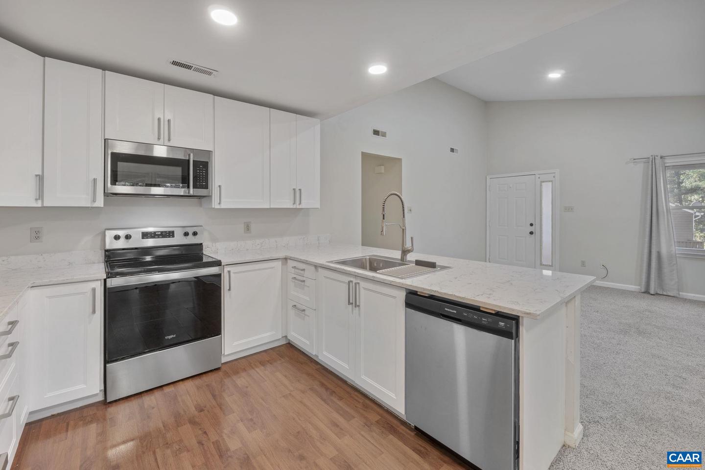 572 WHITCOVER CIR, CHARLOTTESVILLE, Virginia 22901, 4 Bedrooms Bedrooms, ,3 BathroomsBathrooms,Residential,For sale,572 WHITCOVER CIR,671410 MLS # 671410 572 WHITCOVER CIR, CHARLOTTESVILLE, Virginia 22901, 4 Bedrooms Bedrooms, ,3 BathroomsBathrooms,Residential,For sale,572 WHITCOVER CIR,671410 MLS # 671410