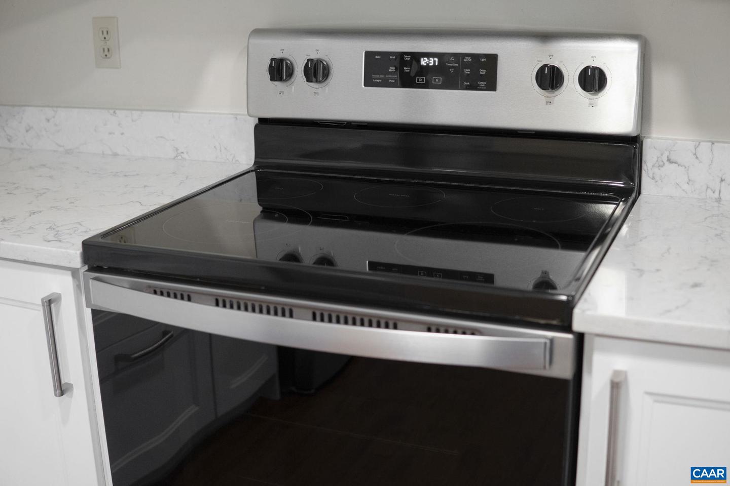 572 WHITCOVER CIR, CHARLOTTESVILLE, Virginia 22901, 4 Bedrooms Bedrooms, ,3 BathroomsBathrooms,Residential,For sale,572 WHITCOVER CIR,671410 MLS # 671410 572 WHITCOVER CIR, CHARLOTTESVILLE, Virginia 22901, 4 Bedrooms Bedrooms, ,3 BathroomsBathrooms,Residential,For sale,572 WHITCOVER CIR,671410 MLS # 671410