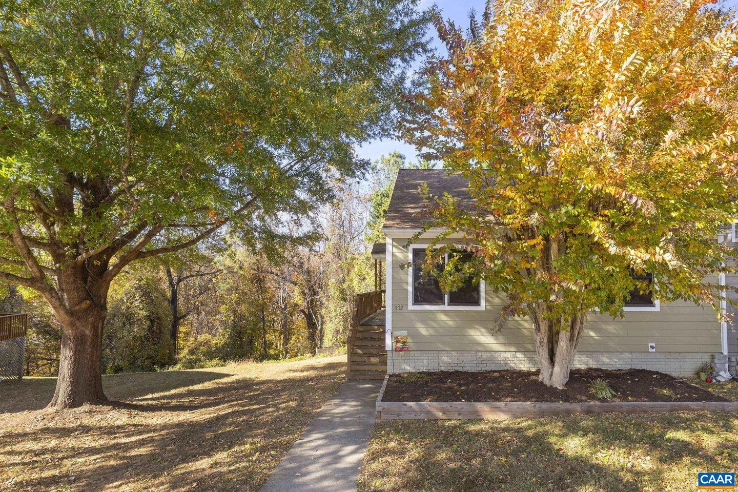 572 WHITCOVER CIR, CHARLOTTESVILLE, Virginia 22901, 4 Bedrooms Bedrooms, ,3 BathroomsBathrooms,Residential,For sale,572 WHITCOVER CIR,671410 MLS # 671410 572 WHITCOVER CIR, CHARLOTTESVILLE, Virginia 22901, 4 Bedrooms Bedrooms, ,3 BathroomsBathrooms,Residential,For sale,572 WHITCOVER CIR,671410 MLS # 671410