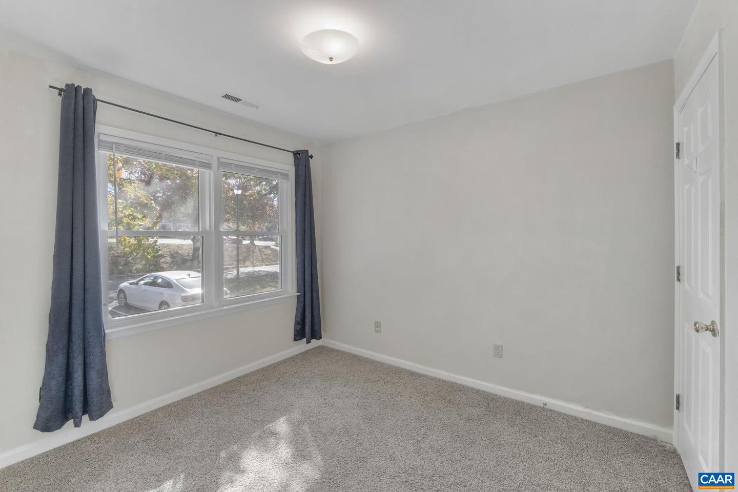 572 WHITCOVER CIR, CHARLOTTESVILLE, Virginia 22901, 4 Bedrooms Bedrooms, ,3 BathroomsBathrooms,Residential,For sale,572 WHITCOVER CIR,671410 MLS # 671410 572 WHITCOVER CIR, CHARLOTTESVILLE, Virginia 22901, 4 Bedrooms Bedrooms, ,3 BathroomsBathrooms,Residential,For sale,572 WHITCOVER CIR,671410 MLS # 671410