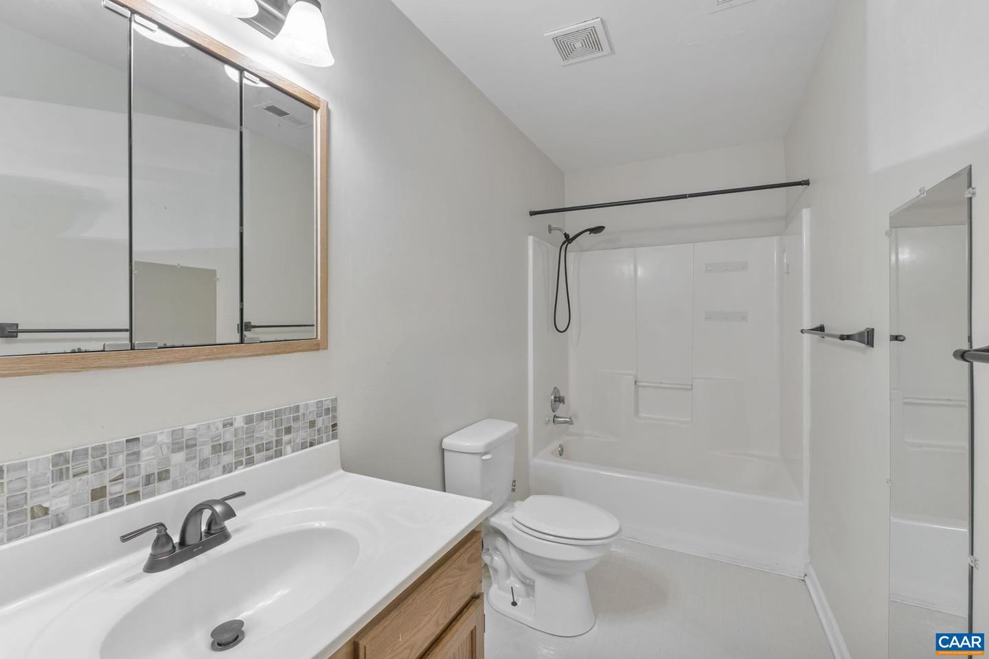 572 WHITCOVER CIR, CHARLOTTESVILLE, Virginia 22901, 4 Bedrooms Bedrooms, ,3 BathroomsBathrooms,Residential,For sale,572 WHITCOVER CIR,671410 MLS # 671410 572 WHITCOVER CIR, CHARLOTTESVILLE, Virginia 22901, 4 Bedrooms Bedrooms, ,3 BathroomsBathrooms,Residential,For sale,572 WHITCOVER CIR,671410 MLS # 671410