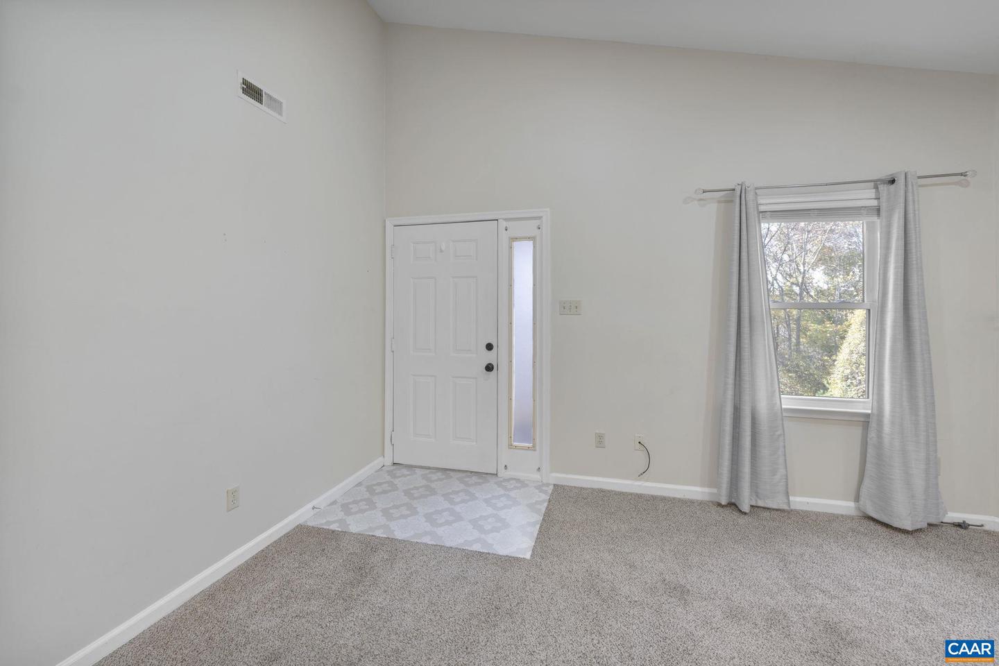 572 WHITCOVER CIR, CHARLOTTESVILLE, Virginia 22901, 4 Bedrooms Bedrooms, ,3 BathroomsBathrooms,Residential,For sale,572 WHITCOVER CIR,671410 MLS # 671410 572 WHITCOVER CIR, CHARLOTTESVILLE, Virginia 22901, 4 Bedrooms Bedrooms, ,3 BathroomsBathrooms,Residential,For sale,572 WHITCOVER CIR,671410 MLS # 671410