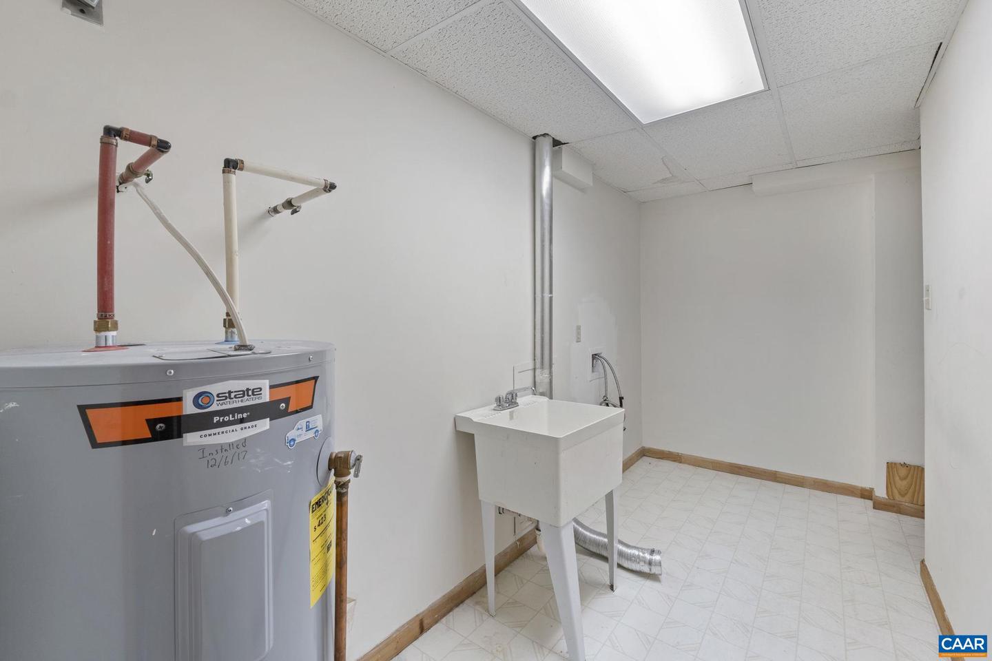 572 WHITCOVER CIR, CHARLOTTESVILLE, Virginia 22901, 4 Bedrooms Bedrooms, ,3 BathroomsBathrooms,Residential,For sale,572 WHITCOVER CIR,671410 MLS # 671410 572 WHITCOVER CIR, CHARLOTTESVILLE, Virginia 22901, 4 Bedrooms Bedrooms, ,3 BathroomsBathrooms,Residential,For sale,572 WHITCOVER CIR,671410 MLS # 671410