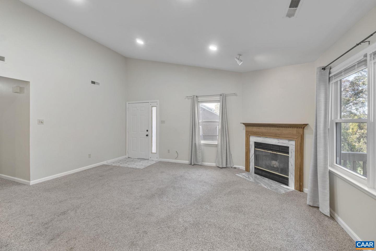 572 WHITCOVER CIR, CHARLOTTESVILLE, Virginia 22901, 4 Bedrooms Bedrooms, ,3 BathroomsBathrooms,Residential,For sale,572 WHITCOVER CIR,671410 MLS # 671410 572 WHITCOVER CIR, CHARLOTTESVILLE, Virginia 22901, 4 Bedrooms Bedrooms, ,3 BathroomsBathrooms,Residential,For sale,572 WHITCOVER CIR,671410 MLS # 671410