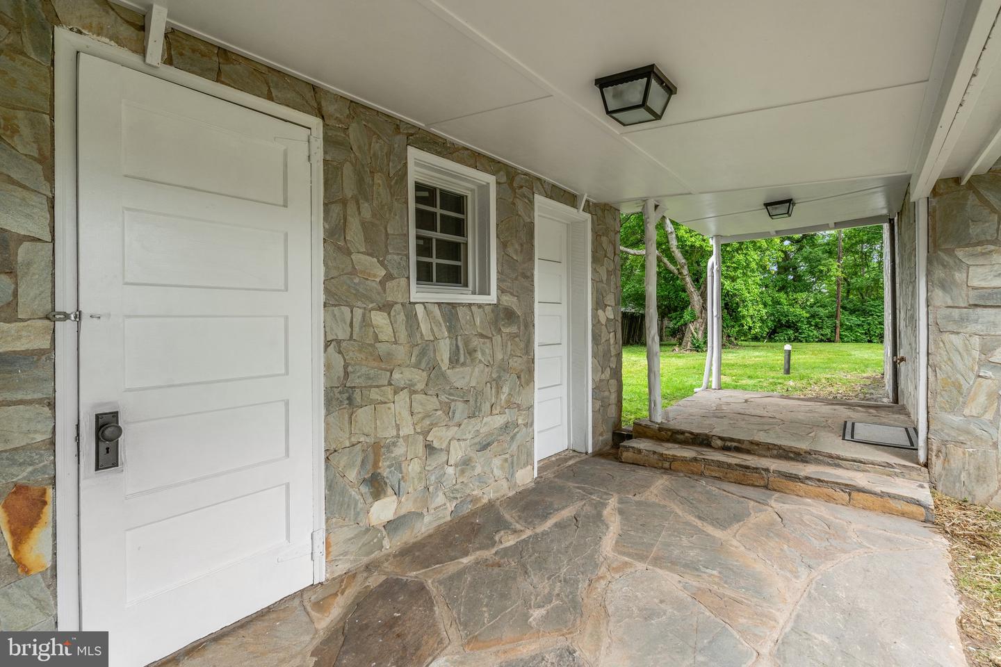 105 E WASHINGTON ST, REMINGTON, Virginia 22734, 4 Bedrooms Bedrooms, ,2 BathroomsBathrooms,Residential,For sale,105 E WASHINGTON ST,VAFQ2019742 MLS # VAFQ2019742