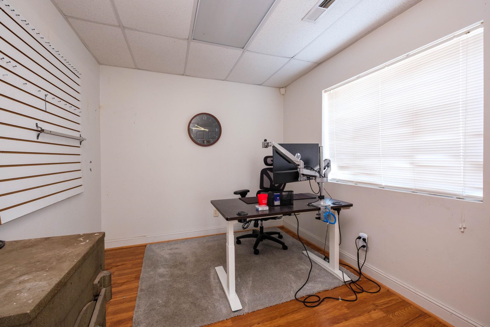 1090 VIRGINIA AVE, HARRISONBURG, Virginia 22802, ,Commercial,1090 VIRGINIA AVE,671414 MLS # 671414