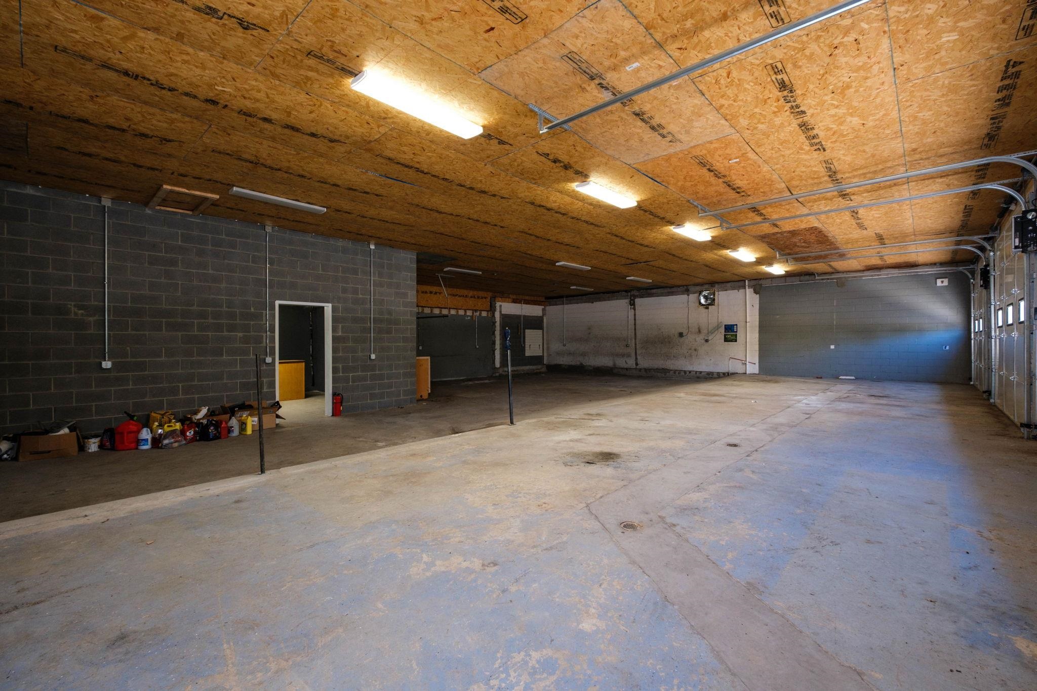 1090 VIRGINIA AVE, HARRISONBURG, Virginia 22802, ,Commercial,1090 VIRGINIA AVE,671414 MLS # 671414