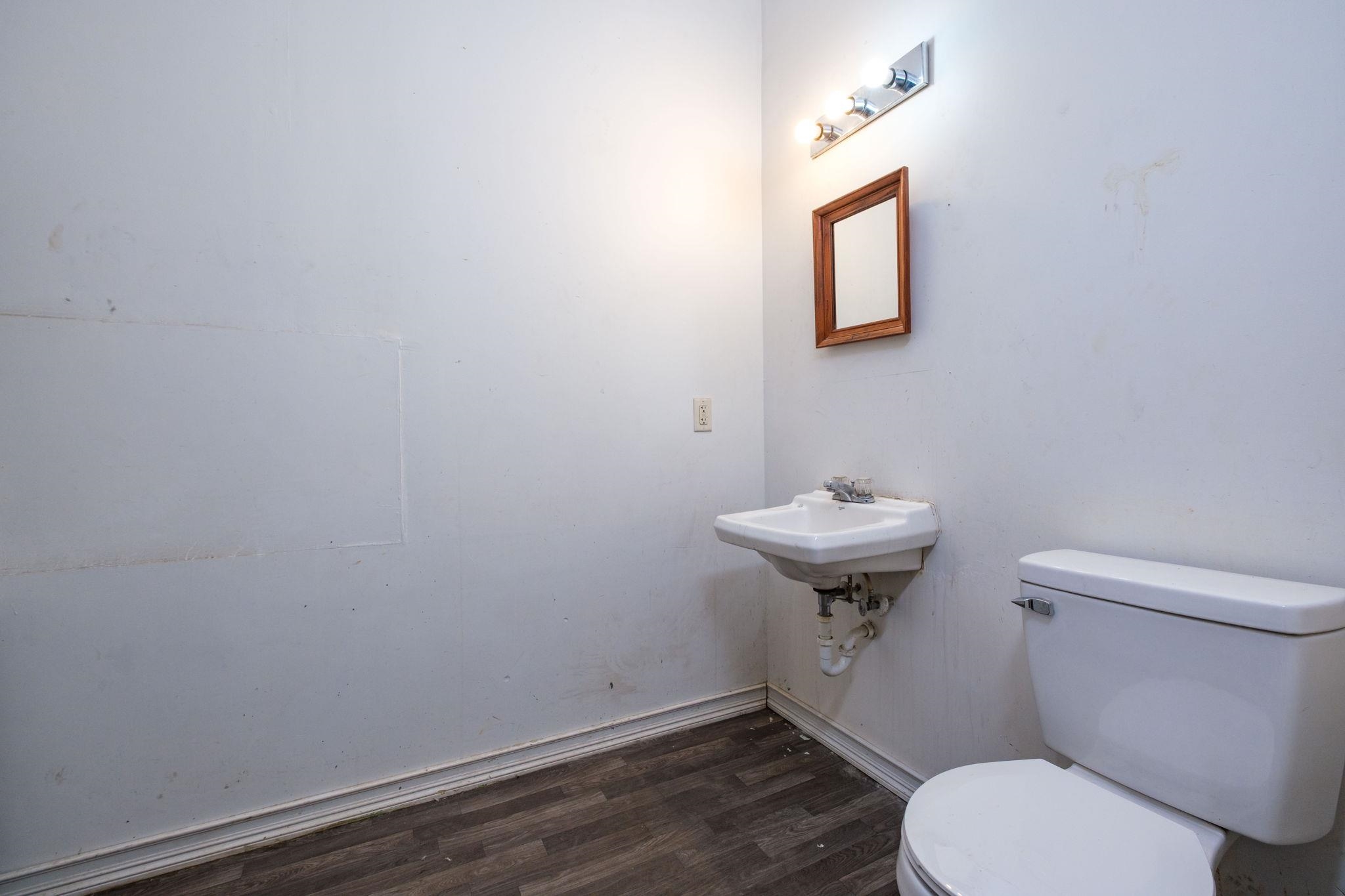 1090 VIRGINIA AVE, HARRISONBURG, Virginia 22802, ,Commercial,1090 VIRGINIA AVE,671414 MLS # 671414