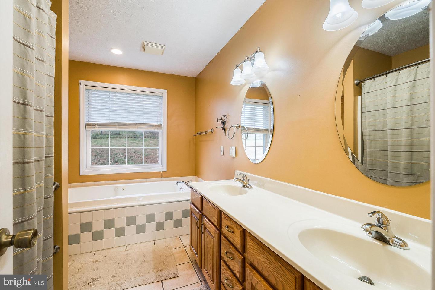 6527 STABLE VIEW LN, TIMBERVILLE, Virginia 22853, 3 Bedrooms Bedrooms, ,3 BathroomsBathrooms,Farm,For sale,6527 STABLE VIEW LN,VARO2002750 MLS # VARO2002750 6527 STABLE VIEW LN, TIMBERVILLE, Virginia 22853, 3 Bedrooms Bedrooms, ,3 BathroomsBathrooms,Farm,For sale,6527 STABLE VIEW LN,VARO2002750 MLS # VARO2002750