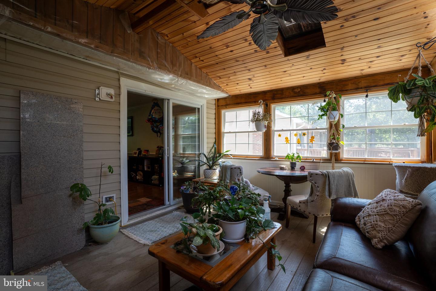 102 BREEZEWOOD DR, FREDERICKSBURG, Virginia 22407, 2 Bedrooms Bedrooms, ,3 BathroomsBathrooms,Residential,For sale,102 BREEZEWOOD DR,VASP2034212 MLS # VASP2034212