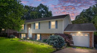 102 BREEZEWOOD DR, FREDERICKSBURG, Virginia 22407, 2 Bedrooms Bedrooms, ,3 BathroomsBathrooms,Residential,For sale,102 BREEZEWOOD DR,VASP2034212 MLS # VASP2034212
