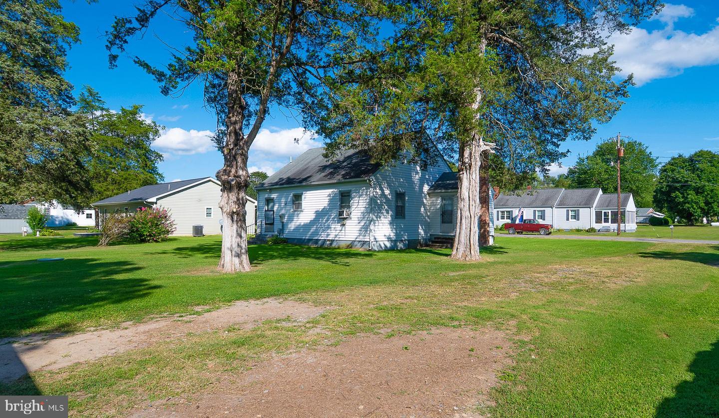 17272 BLATT AVE, MILFORD, Virginia 22514, 3 Bedrooms Bedrooms, ,1 BathroomBathrooms,Residential,For sale,17272 BLATT AVE,VACV2008688 MLS # VACV2008688