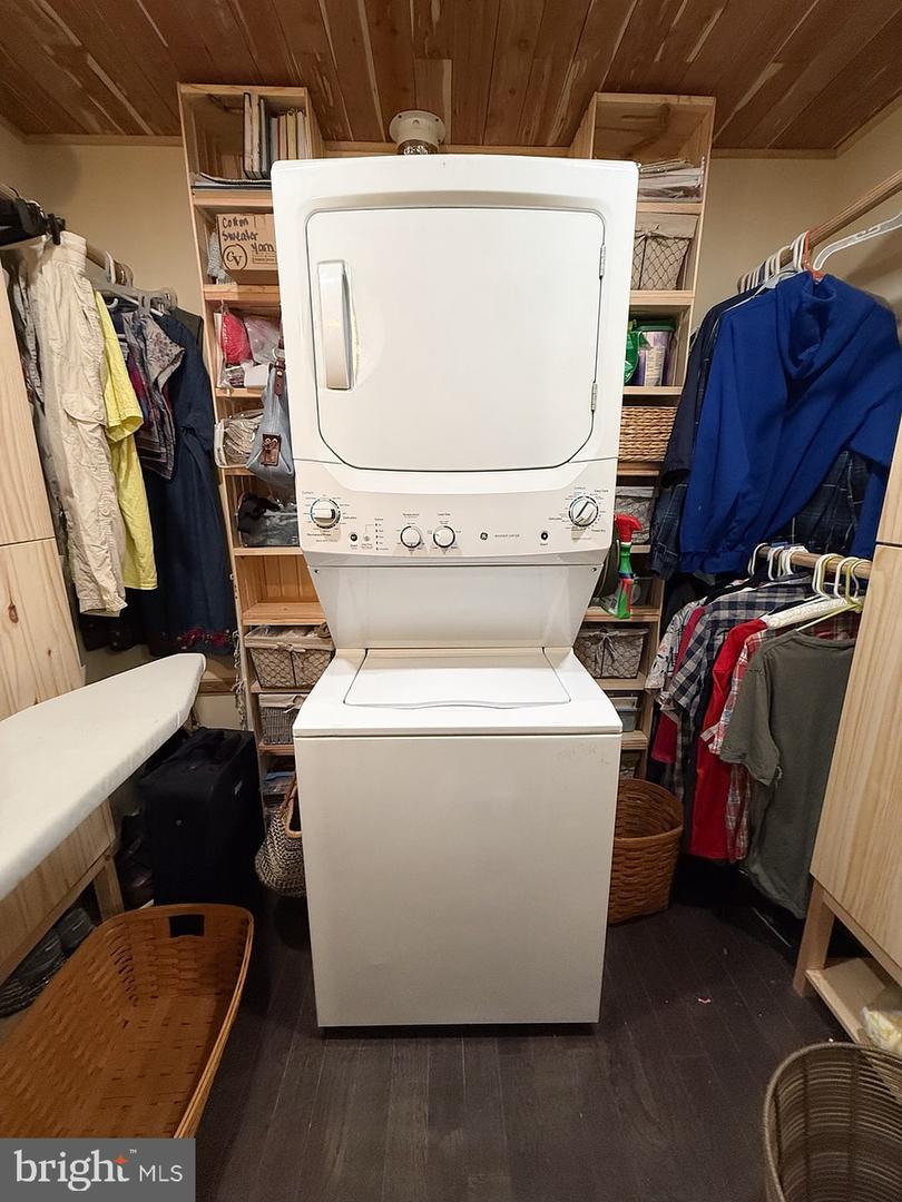 229 APPLEGATE DR, STERLING, Virginia 20164, 4 Bedrooms Bedrooms, ,3 BathroomsBathrooms,Residential,For sale,229 APPLEGATE DR,VALO2104906 MLS # VALO2104906 229 APPLEGATE DR, STERLING, Virginia 20164, 4 Bedrooms Bedrooms, ,3 BathroomsBathrooms,Residential,For sale,229 APPLEGATE DR,VALO2104906 MLS # VALO2104906