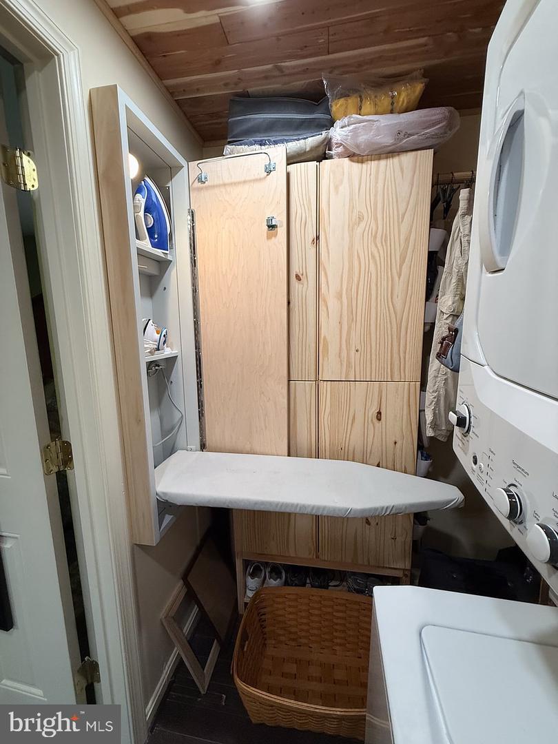 229 APPLEGATE DR, STERLING, Virginia 20164, 4 Bedrooms Bedrooms, ,3 BathroomsBathrooms,Residential,For sale,229 APPLEGATE DR,VALO2104906 MLS # VALO2104906 229 APPLEGATE DR, STERLING, Virginia 20164, 4 Bedrooms Bedrooms, ,3 BathroomsBathrooms,Residential,For sale,229 APPLEGATE DR,VALO2104906 MLS # VALO2104906