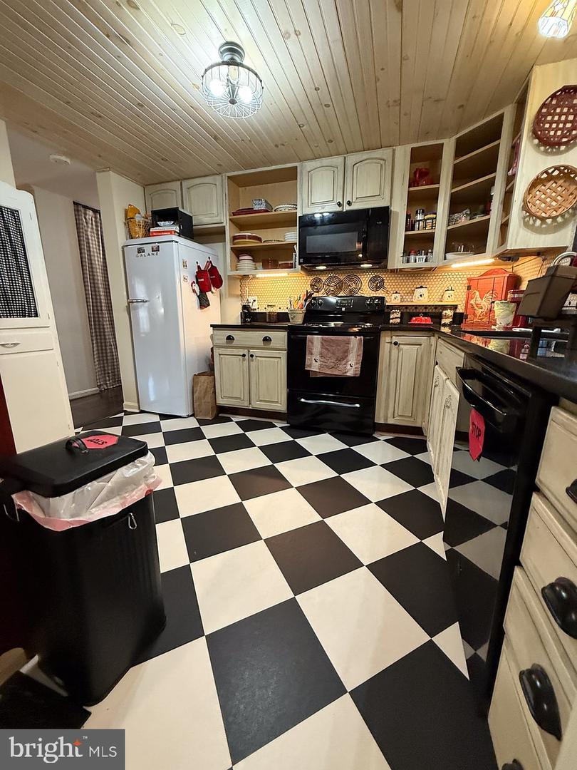 229 APPLEGATE DR, STERLING, Virginia 20164, 4 Bedrooms Bedrooms, ,3 BathroomsBathrooms,Residential,For sale,229 APPLEGATE DR,VALO2104906 MLS # VALO2104906 229 APPLEGATE DR, STERLING, Virginia 20164, 4 Bedrooms Bedrooms, ,3 BathroomsBathrooms,Residential,For sale,229 APPLEGATE DR,VALO2104906 MLS # VALO2104906