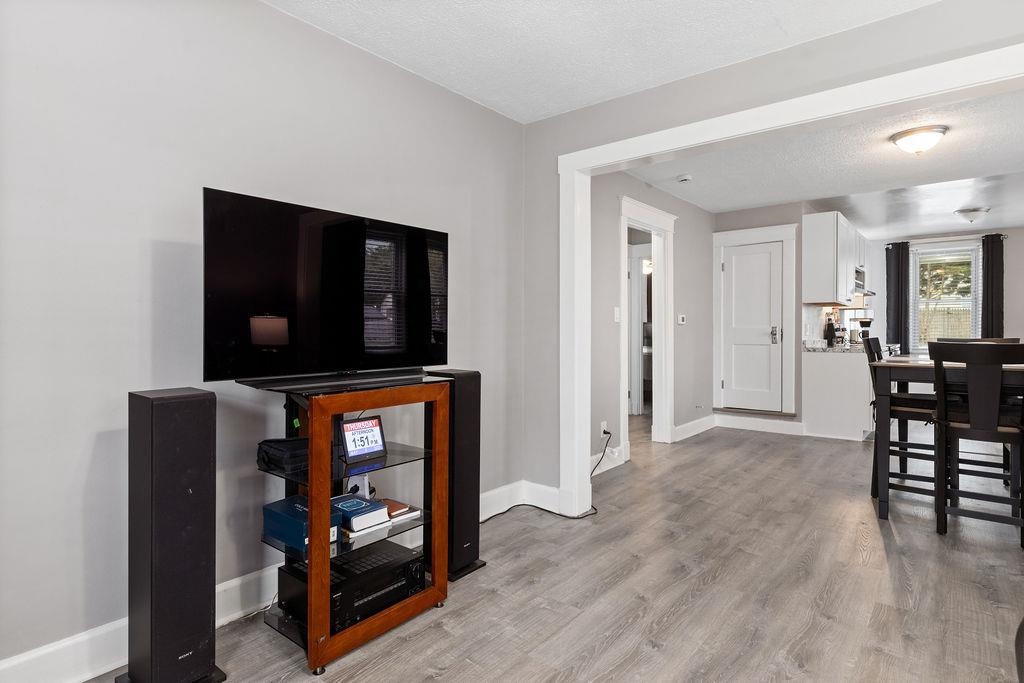 238 N CHARLOTTE AVE, WAYNESBORO, Virginia 22980, 2 Bedrooms Bedrooms, ,1 BathroomBathrooms,Residential,238 N CHARLOTTE AVE,671162 MLS # 671162