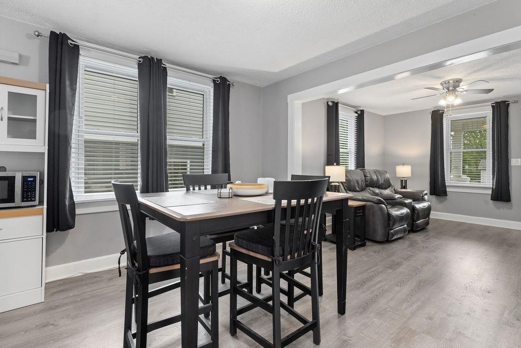 238 N CHARLOTTE AVE, WAYNESBORO, Virginia 22980, 2 Bedrooms Bedrooms, ,1 BathroomBathrooms,Residential,238 N CHARLOTTE AVE,671162 MLS # 671162