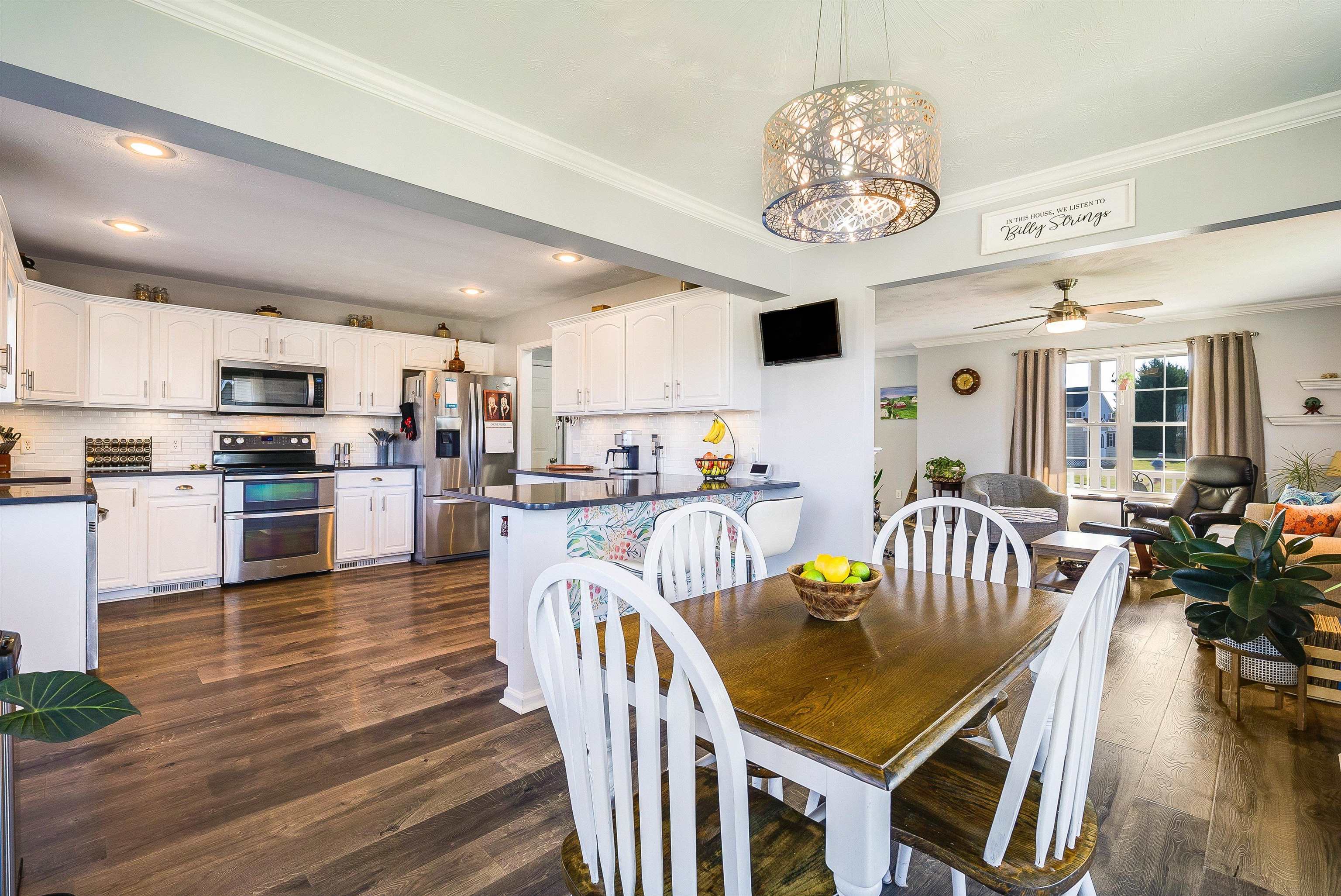 255 MORNINGSIDE DR, BROADWAY, Virginia 22815, 3 Bedrooms Bedrooms, ,2 BathroomsBathrooms,Residential,255 Morningside,255 MORNINGSIDE DR,671421 MLS # 671421