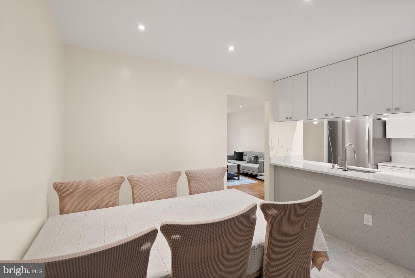 346 LANCASTER SQ, STERLING, Virginia 20164, 3 Bedrooms Bedrooms, ,2 BathroomsBathrooms,Residential,For sale,346 LANCASTER SQ,VALO2109530 MLS # VALO2109530