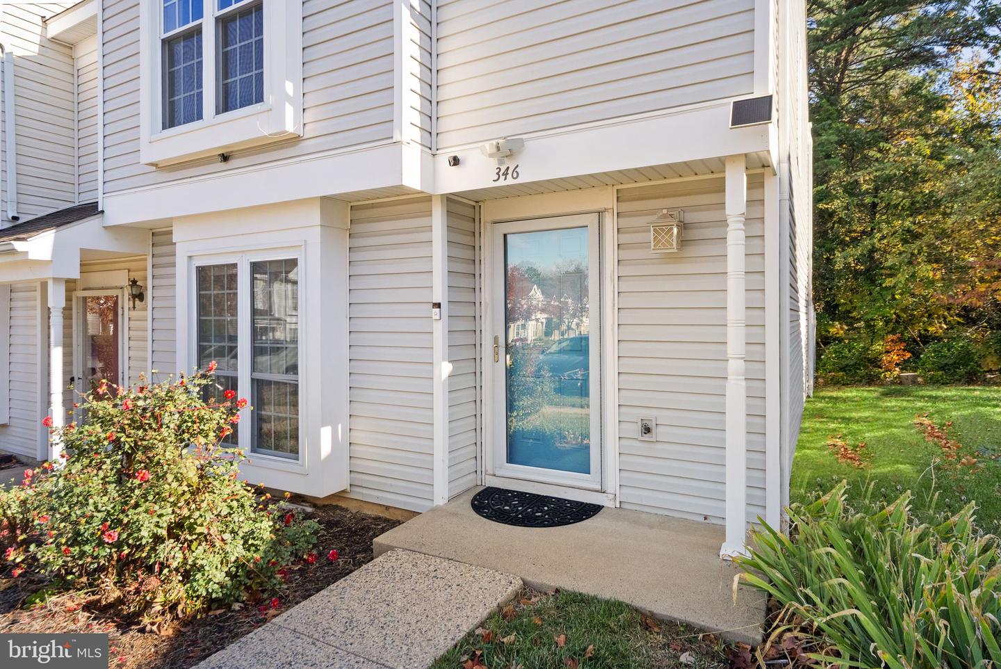 346 LANCASTER SQ, STERLING, Virginia 20164, 3 Bedrooms Bedrooms, ,2 BathroomsBathrooms,Residential,For sale,346 LANCASTER SQ,VALO2109530 MLS # VALO2109530