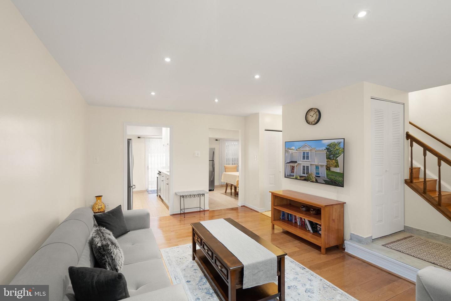 346 LANCASTER SQ, STERLING, Virginia 20164, 3 Bedrooms Bedrooms, ,2 BathroomsBathrooms,Residential,For sale,346 LANCASTER SQ,VALO2109530 MLS # VALO2109530