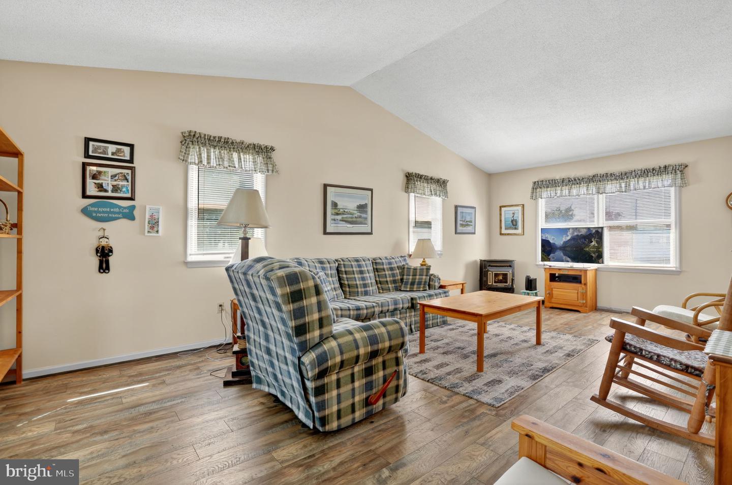 6135 MARTIN LN, CHINCOTEAGUE ISLAND, Virginia 23336, 2 Bedrooms Bedrooms, ,1 BathroomBathrooms,Residential,For sale,6135 MARTIN LN,VAAC2002338 MLS # VAAC2002338 6135 MARTIN LN, CHINCOTEAGUE ISLAND, Virginia 23336, 2 Bedrooms Bedrooms, ,1 BathroomBathrooms,Residential,For sale,6135 MARTIN LN,VAAC2002338 MLS # VAAC2002338