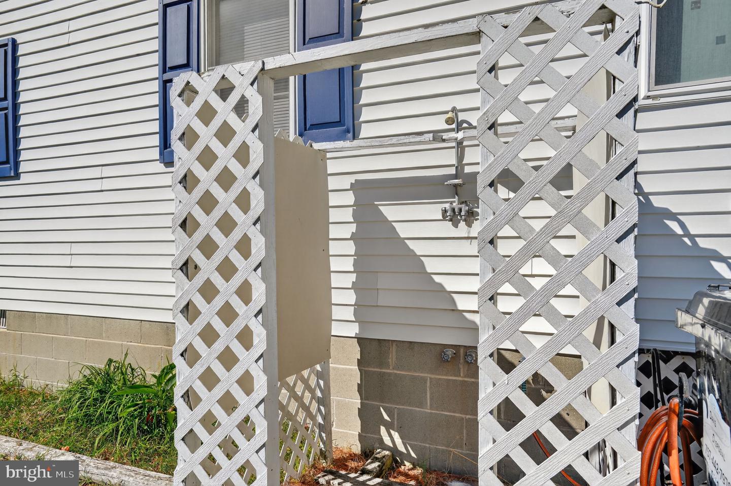 6135 MARTIN LN, CHINCOTEAGUE ISLAND, Virginia 23336, 2 Bedrooms Bedrooms, ,1 BathroomBathrooms,Residential,For sale,6135 MARTIN LN,VAAC2002338 MLS # VAAC2002338 6135 MARTIN LN, CHINCOTEAGUE ISLAND, Virginia 23336, 2 Bedrooms Bedrooms, ,1 BathroomBathrooms,Residential,For sale,6135 MARTIN LN,VAAC2002338 MLS # VAAC2002338