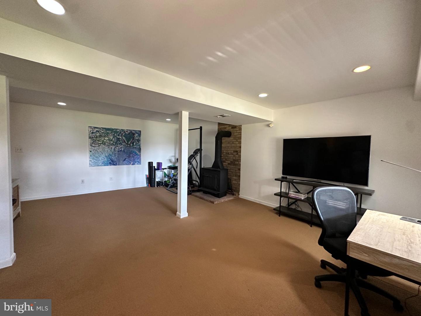 7601 RUDYARD ST, FALLS CHURCH, Virginia 22043, 4 Bedrooms Bedrooms, 11 Rooms Rooms,2 BathroomsBathrooms,Residential,For sale,7601 RUDYARD ST,VAFX2280124 MLS # VAFX2280124