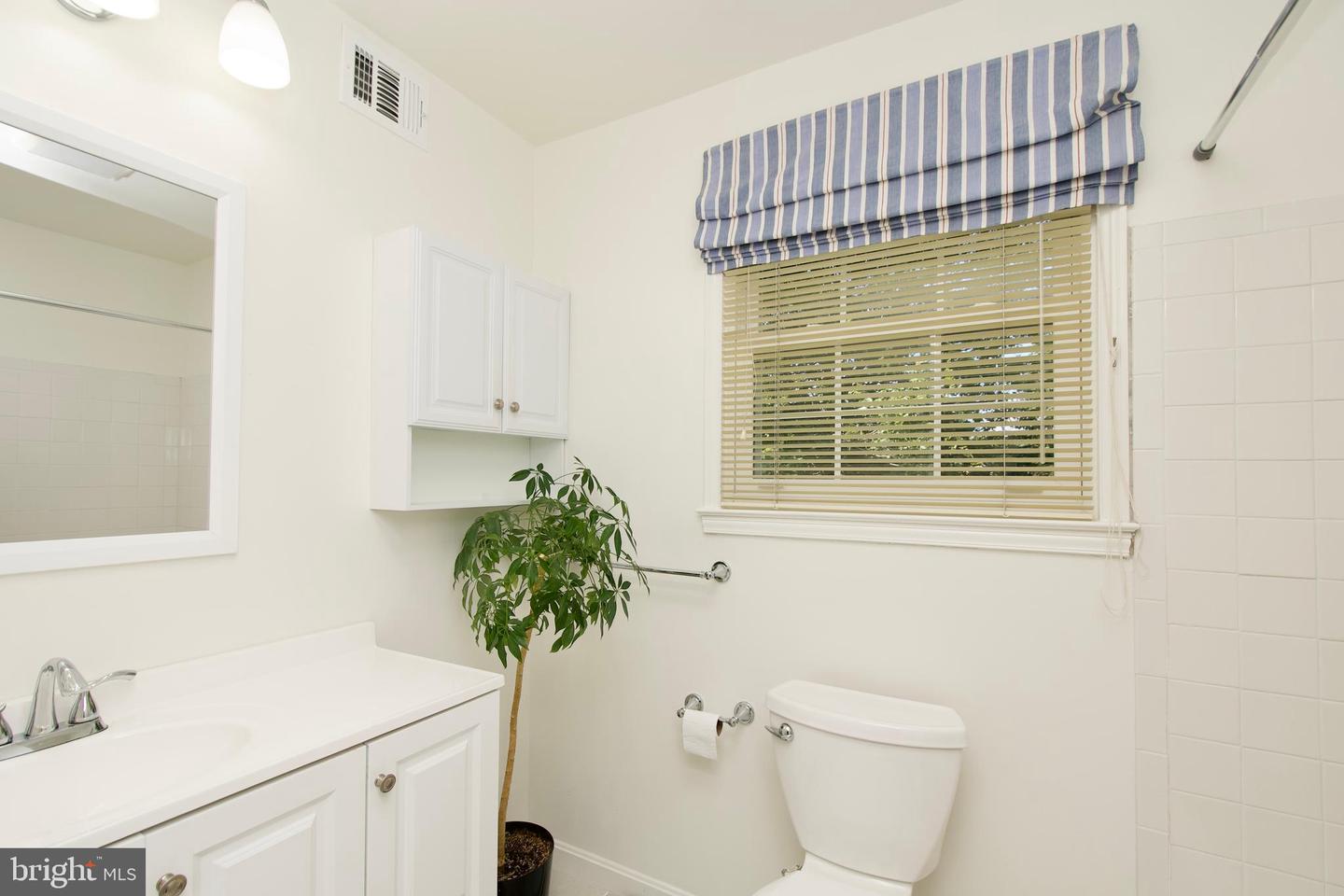 4768 FARNDON CT, FAIRFAX, Virginia 22032, 4 Bedrooms Bedrooms, ,2 BathroomsBathrooms,Residential,For sale,4768 FARNDON CT,VAFX2280156 MLS # VAFX2280156