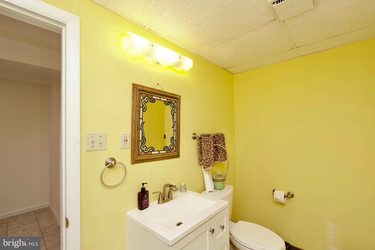 4768 FARNDON CT, FAIRFAX, Virginia 22032, 4 Bedrooms Bedrooms, ,2 BathroomsBathrooms,Residential,For sale,4768 FARNDON CT,VAFX2280156 MLS # VAFX2280156