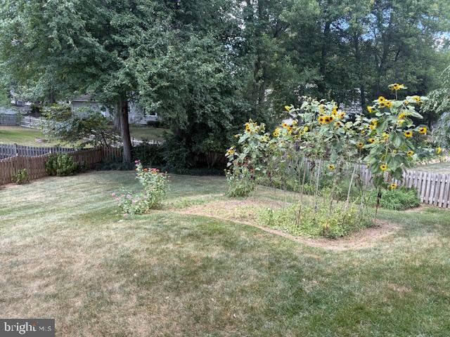 4768 FARNDON CT, FAIRFAX, Virginia 22032, 4 Bedrooms Bedrooms, ,2 BathroomsBathrooms,Residential,For sale,4768 FARNDON CT,VAFX2280156 MLS # VAFX2280156