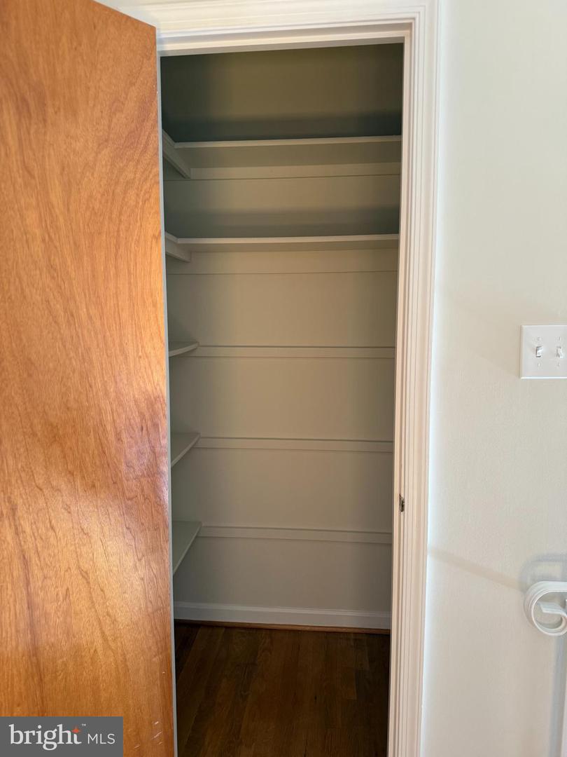 4602 LINMAR CT, ALEXANDRIA, Virginia 22312, 4 Bedrooms Bedrooms, 9 Rooms Rooms,2 BathroomsBathrooms,Residential,For sale,4602 LINMAR CT,VAFX2280270 MLS # VAFX2280270