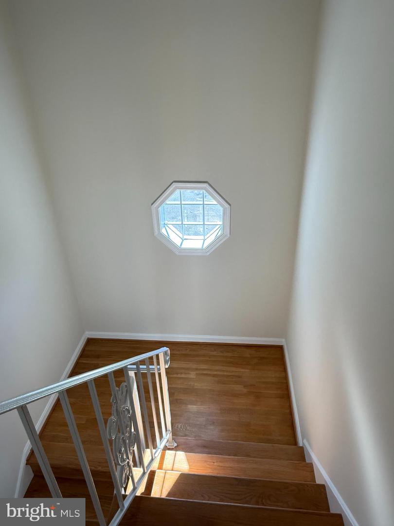 4602 LINMAR CT, ALEXANDRIA, Virginia 22312, 4 Bedrooms Bedrooms, 9 Rooms Rooms,2 BathroomsBathrooms,Residential,For sale,4602 LINMAR CT,VAFX2280270 MLS # VAFX2280270