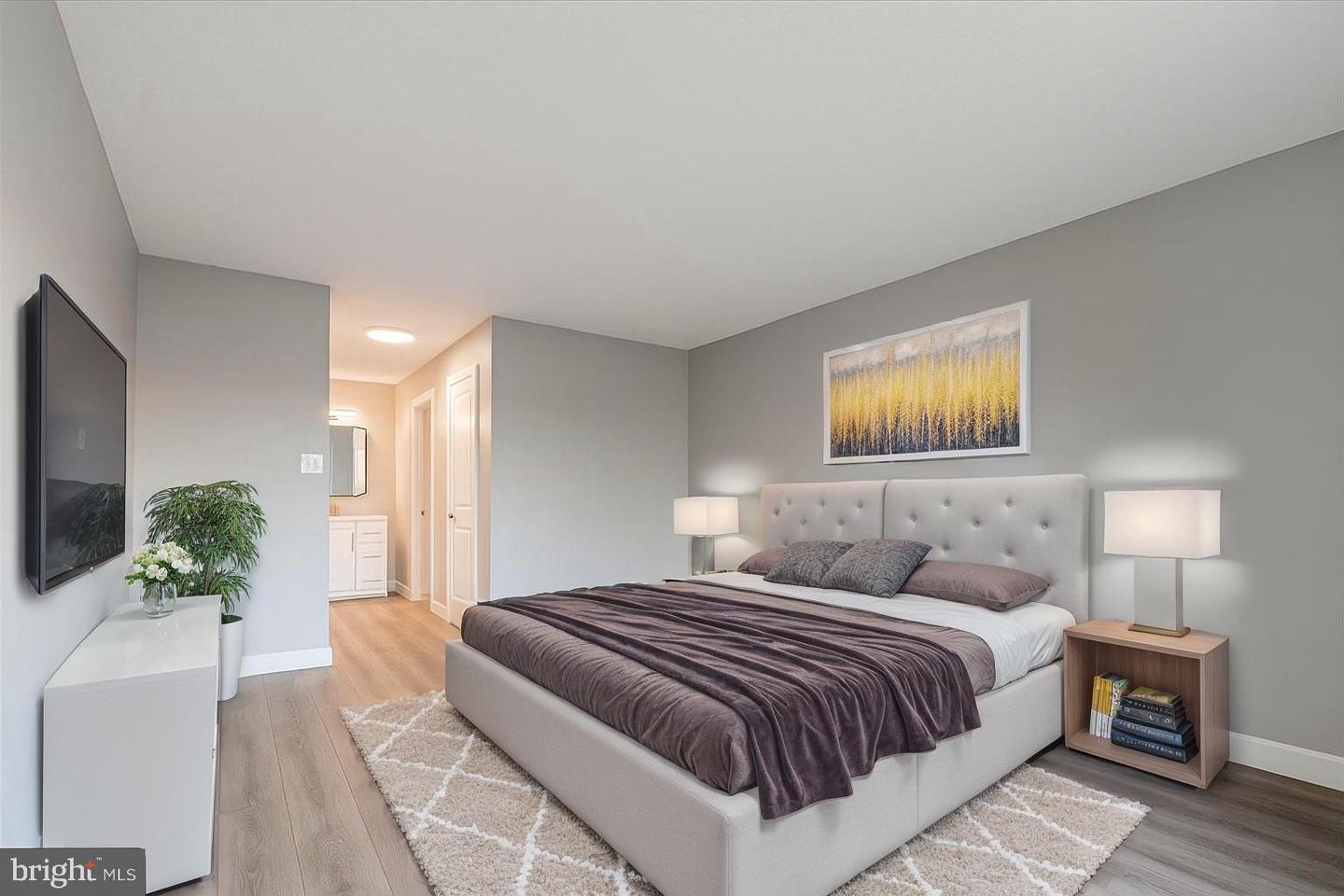 8370 GREENSBORO DR #203, MCLEAN, Virginia 22102, 2 Bedrooms Bedrooms, ,2 BathroomsBathrooms,Residential,For sale,8370 GREENSBORO DR #203,VAFX2280282 MLS # VAFX2280282