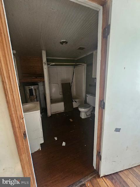 5910 DRY FORK RD, CEDAR BLUFF, Virginia 24609, 2 Bedrooms Bedrooms, ,1 BathroomBathrooms,Residential,For sale,5910 DRY FORK RD,VATW2000018 MLS # VATW2000018 5910 DRY FORK RD, CEDAR BLUFF, Virginia 24609, 2 Bedrooms Bedrooms, ,1 BathroomBathrooms,Residential,For sale,5910 DRY FORK RD,VATW2000018 MLS # VATW2000018