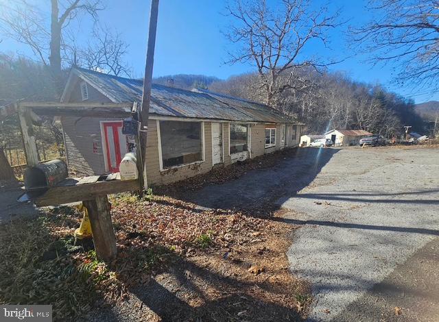 5910 DRY FORK RD, CEDAR BLUFF, Virginia 24609, 2 Bedrooms Bedrooms, ,1 BathroomBathrooms,Residential,For sale,5910 DRY FORK RD,VATW2000018 MLS # VATW2000018 5910 DRY FORK RD, CEDAR BLUFF, Virginia 24609, 2 Bedrooms Bedrooms, ,1 BathroomBathrooms,Residential,For sale,5910 DRY FORK RD,VATW2000018 MLS # VATW2000018
