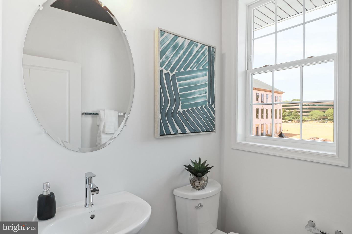 4410 FAIR LAKES CT, FAIRFAX, Virginia 22033, 3 Bedrooms Bedrooms, ,3 BathroomsBathrooms,Residential,For sale,4410 FAIR LAKES CT,VAFX2280352 MLS # VAFX2280352