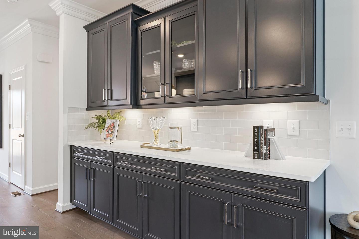 4410 FAIR LAKES CT, FAIRFAX, Virginia 22033, 3 Bedrooms Bedrooms, ,3 BathroomsBathrooms,Residential,For sale,4410 FAIR LAKES CT,VAFX2280352 MLS # VAFX2280352