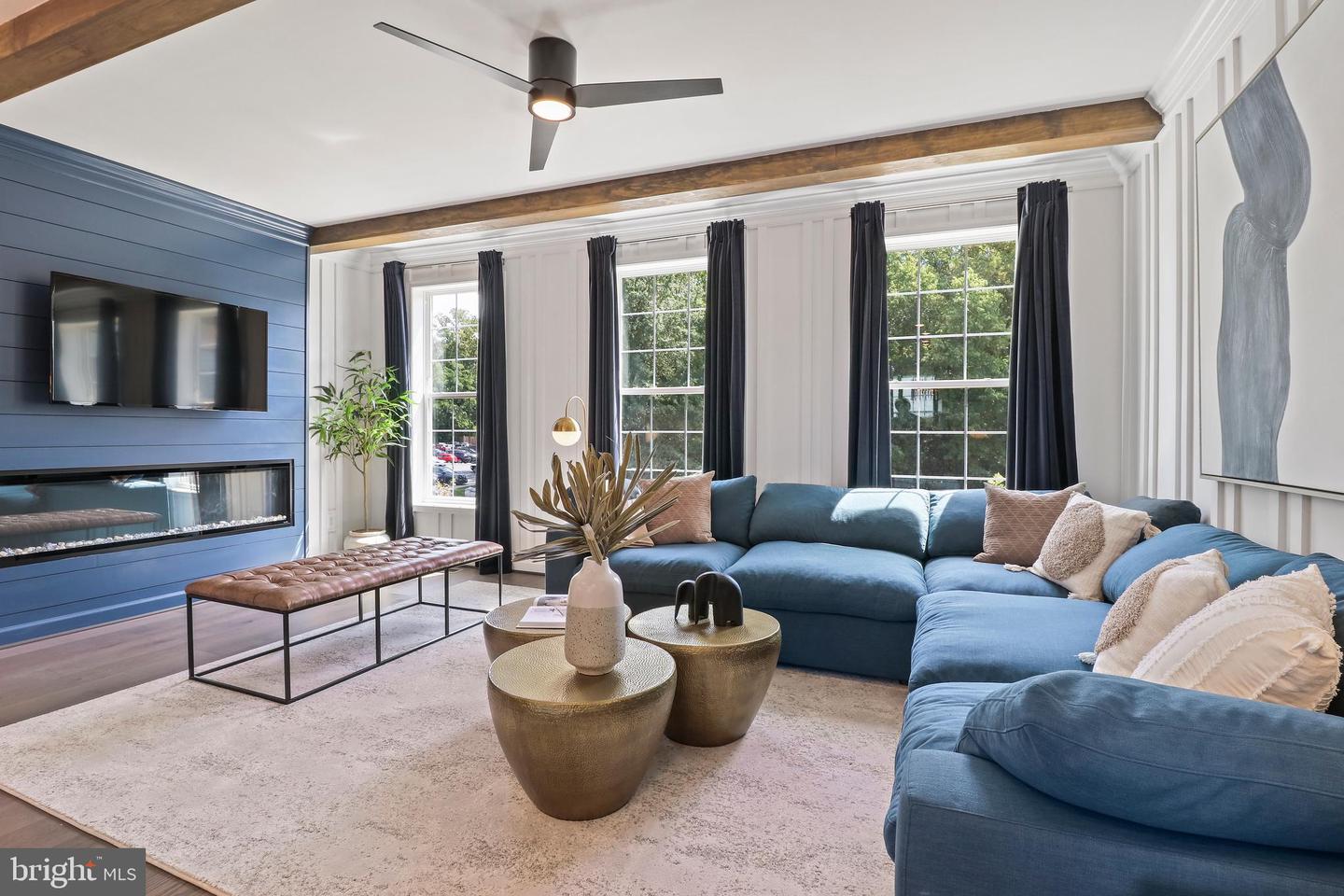 4410 FAIR LAKES CT, FAIRFAX, Virginia 22033, 3 Bedrooms Bedrooms, ,3 BathroomsBathrooms,Residential,For sale,4410 FAIR LAKES CT,VAFX2280352 MLS # VAFX2280352