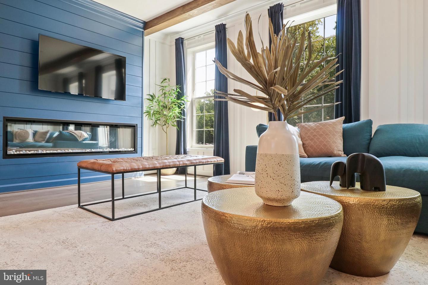 4410 FAIR LAKES CT, FAIRFAX, Virginia 22033, 3 Bedrooms Bedrooms, ,3 BathroomsBathrooms,Residential,For sale,4410 FAIR LAKES CT,VAFX2280352 MLS # VAFX2280352