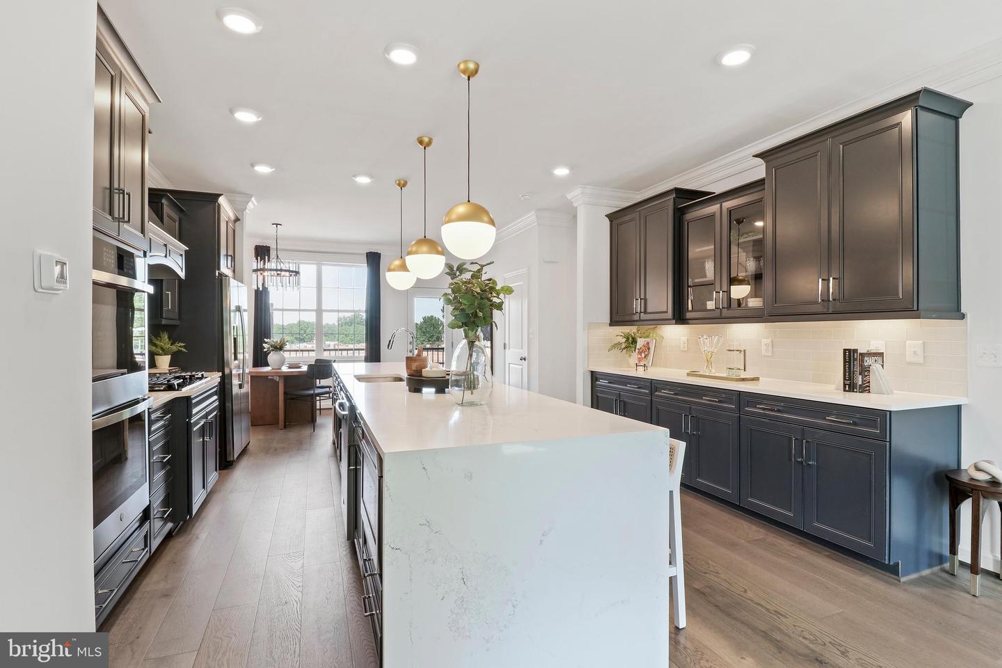 4410 FAIR LAKES CT, FAIRFAX, Virginia 22033, 3 Bedrooms Bedrooms, ,3 BathroomsBathrooms,Residential,For sale,4410 FAIR LAKES CT,VAFX2280352 MLS # VAFX2280352