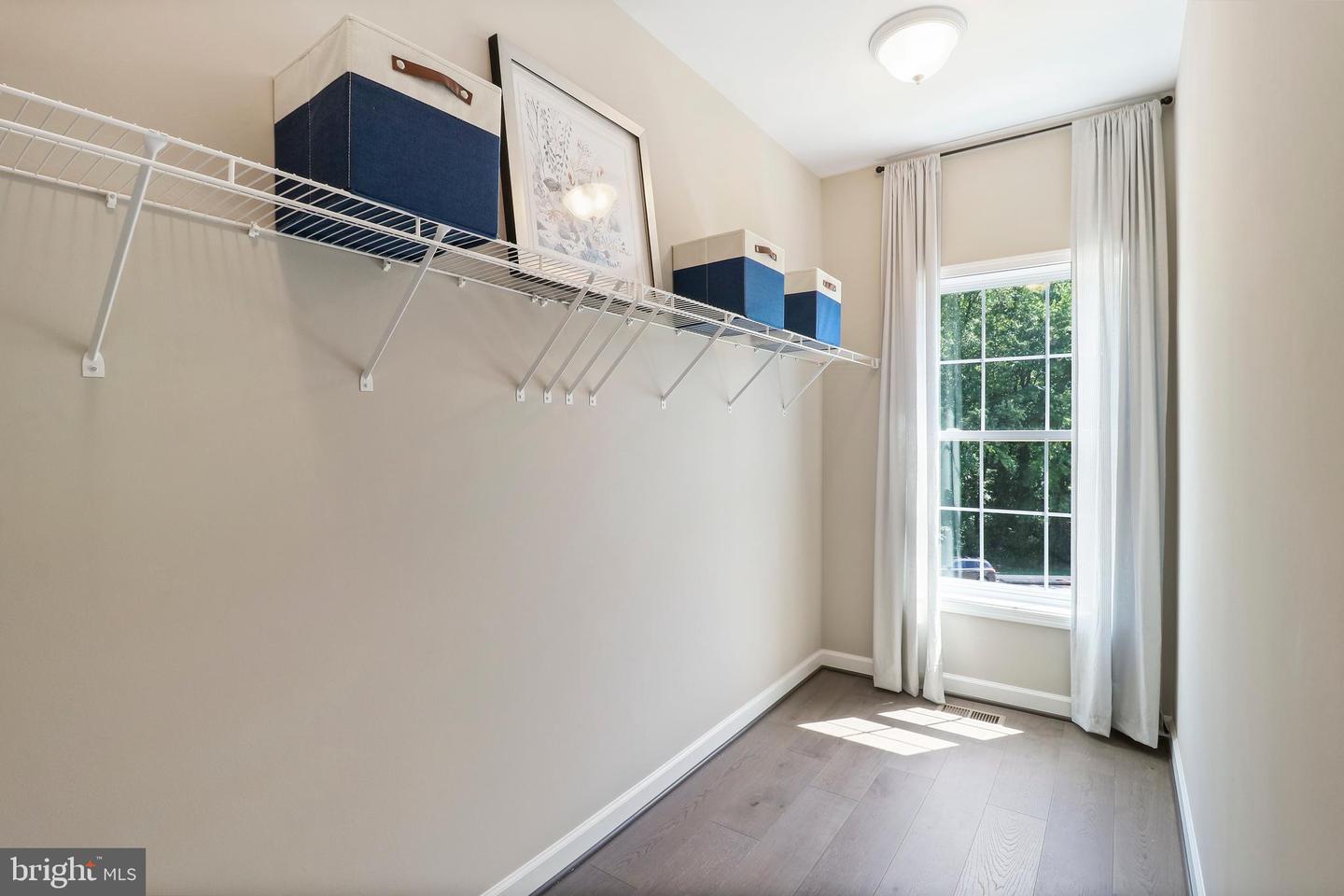 4410 FAIR LAKES CT, FAIRFAX, Virginia 22033, 3 Bedrooms Bedrooms, ,3 BathroomsBathrooms,Residential,For sale,4410 FAIR LAKES CT,VAFX2280352 MLS # VAFX2280352