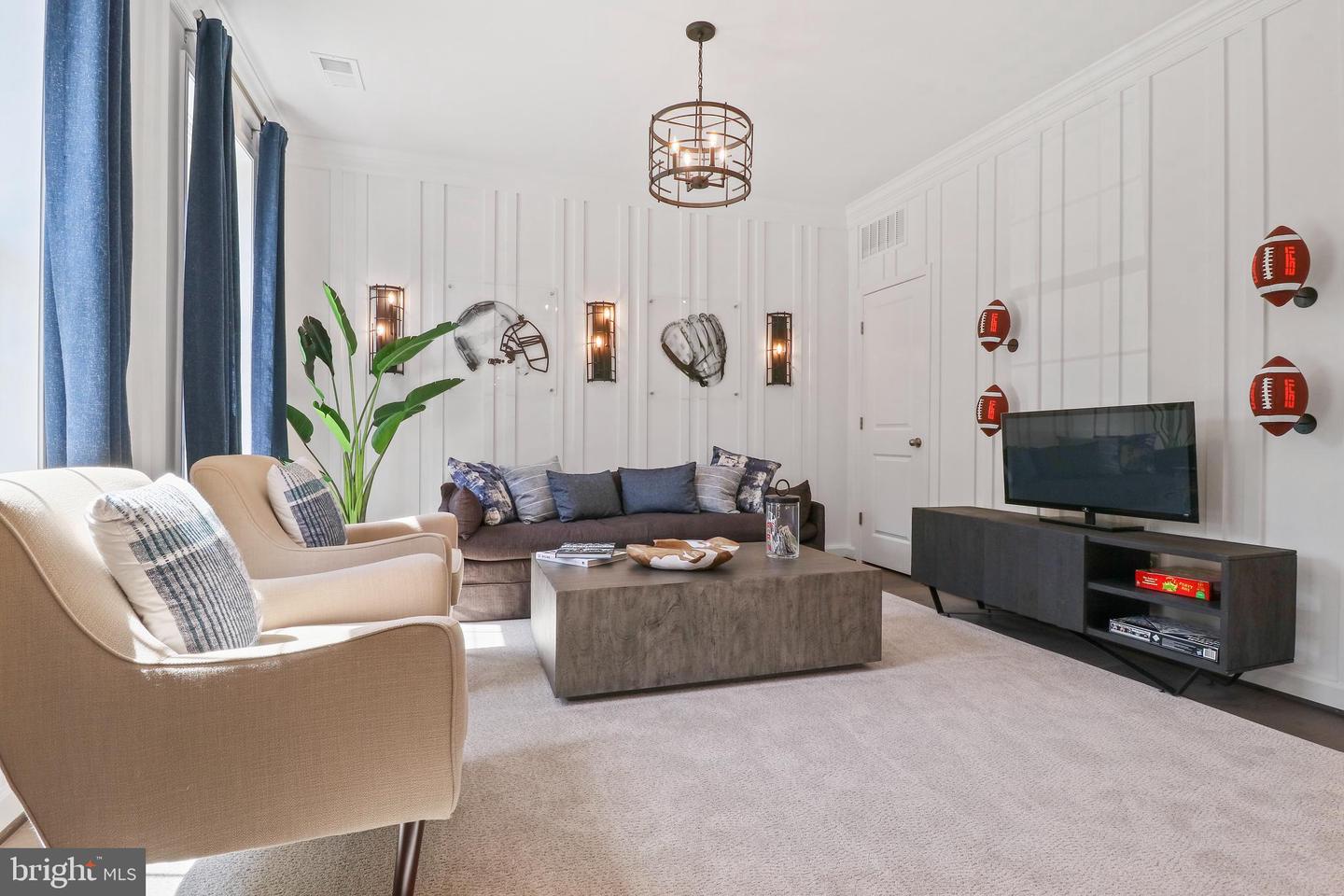 4410 FAIR LAKES CT, FAIRFAX, Virginia 22033, 3 Bedrooms Bedrooms, ,3 BathroomsBathrooms,Residential,For sale,4410 FAIR LAKES CT,VAFX2280352 MLS # VAFX2280352