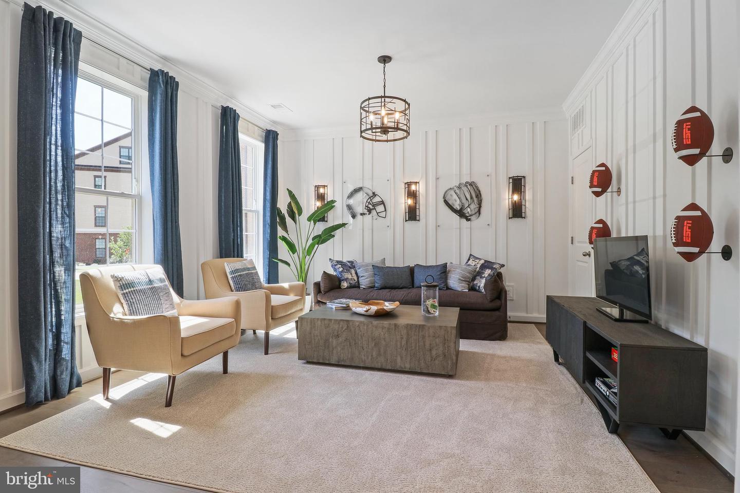 4410 FAIR LAKES CT, FAIRFAX, Virginia 22033, 3 Bedrooms Bedrooms, ,3 BathroomsBathrooms,Residential,For sale,4410 FAIR LAKES CT,VAFX2280352 MLS # VAFX2280352