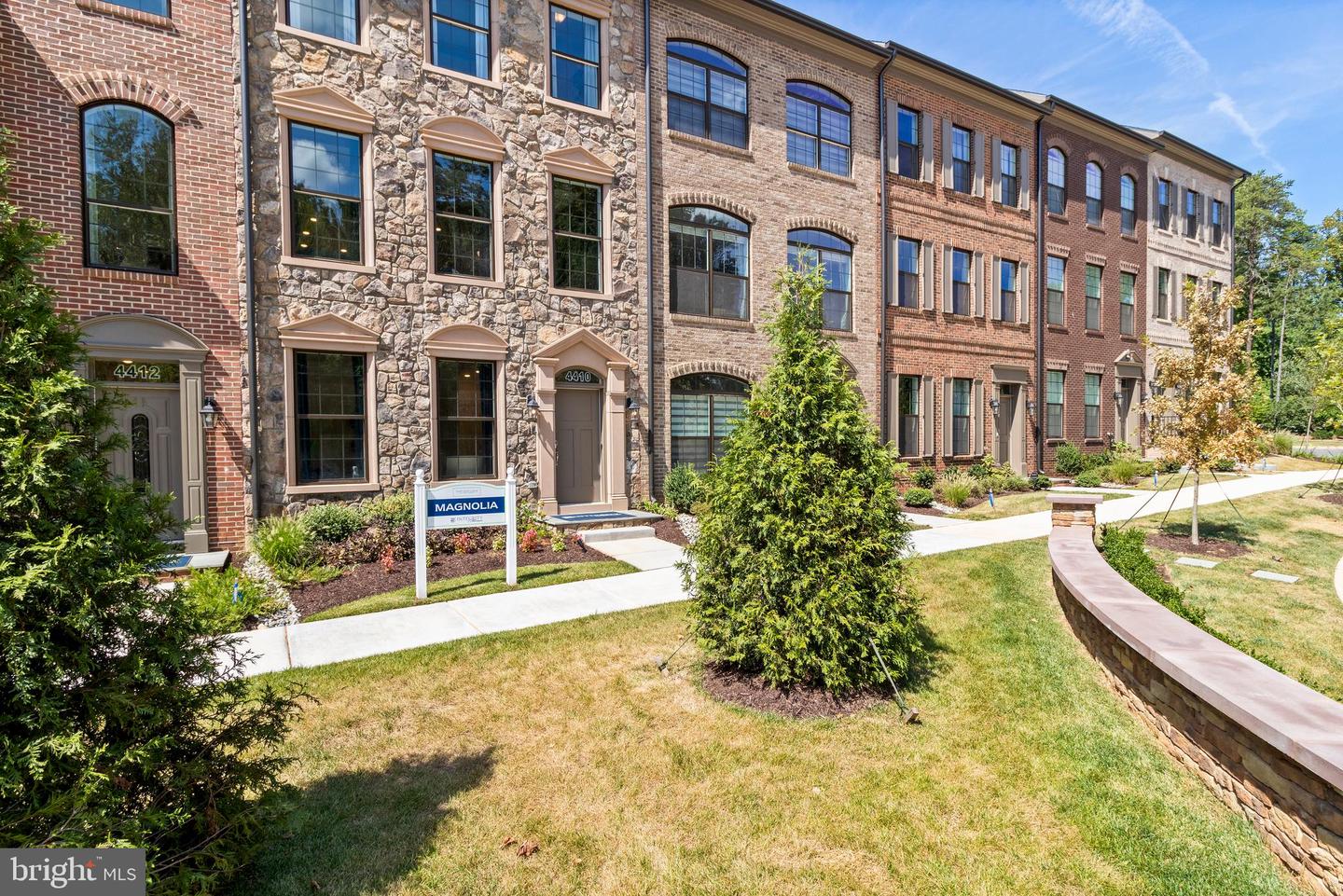 4410 FAIR LAKES CT, FAIRFAX, Virginia 22033, 3 Bedrooms Bedrooms, ,3 BathroomsBathrooms,Residential,For sale,4410 FAIR LAKES CT,VAFX2280352 MLS # VAFX2280352