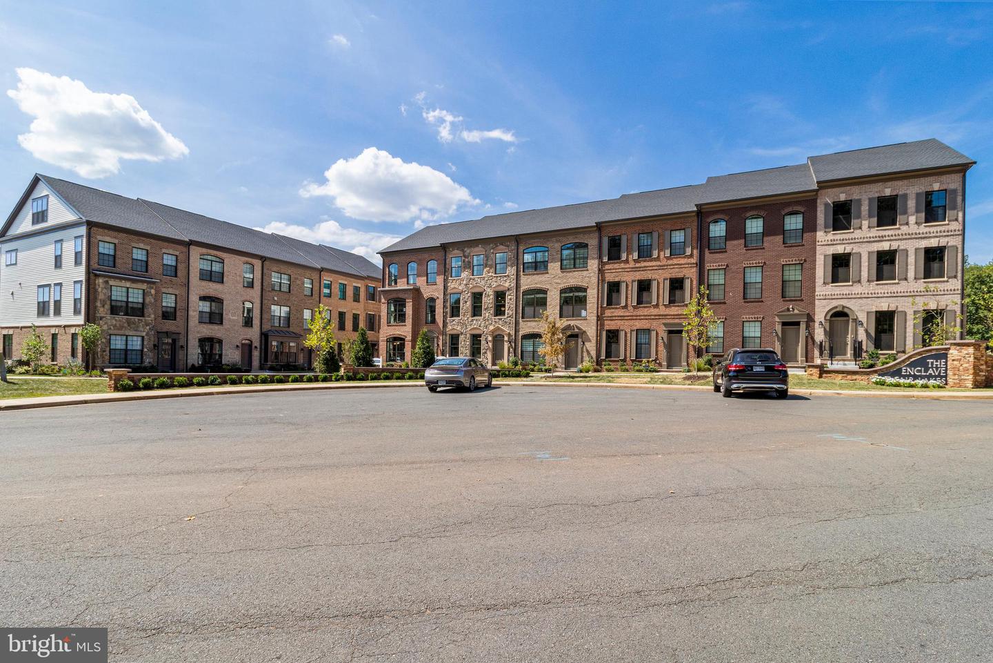 4410 FAIR LAKES CT, FAIRFAX, Virginia 22033, 3 Bedrooms Bedrooms, ,3 BathroomsBathrooms,Residential,For sale,4410 FAIR LAKES CT,VAFX2280352 MLS # VAFX2280352